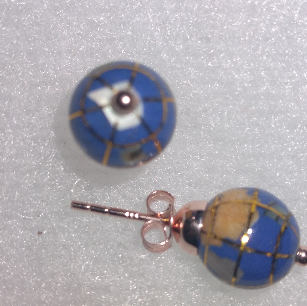 Around the Lobe!! - Picture 3 of 4